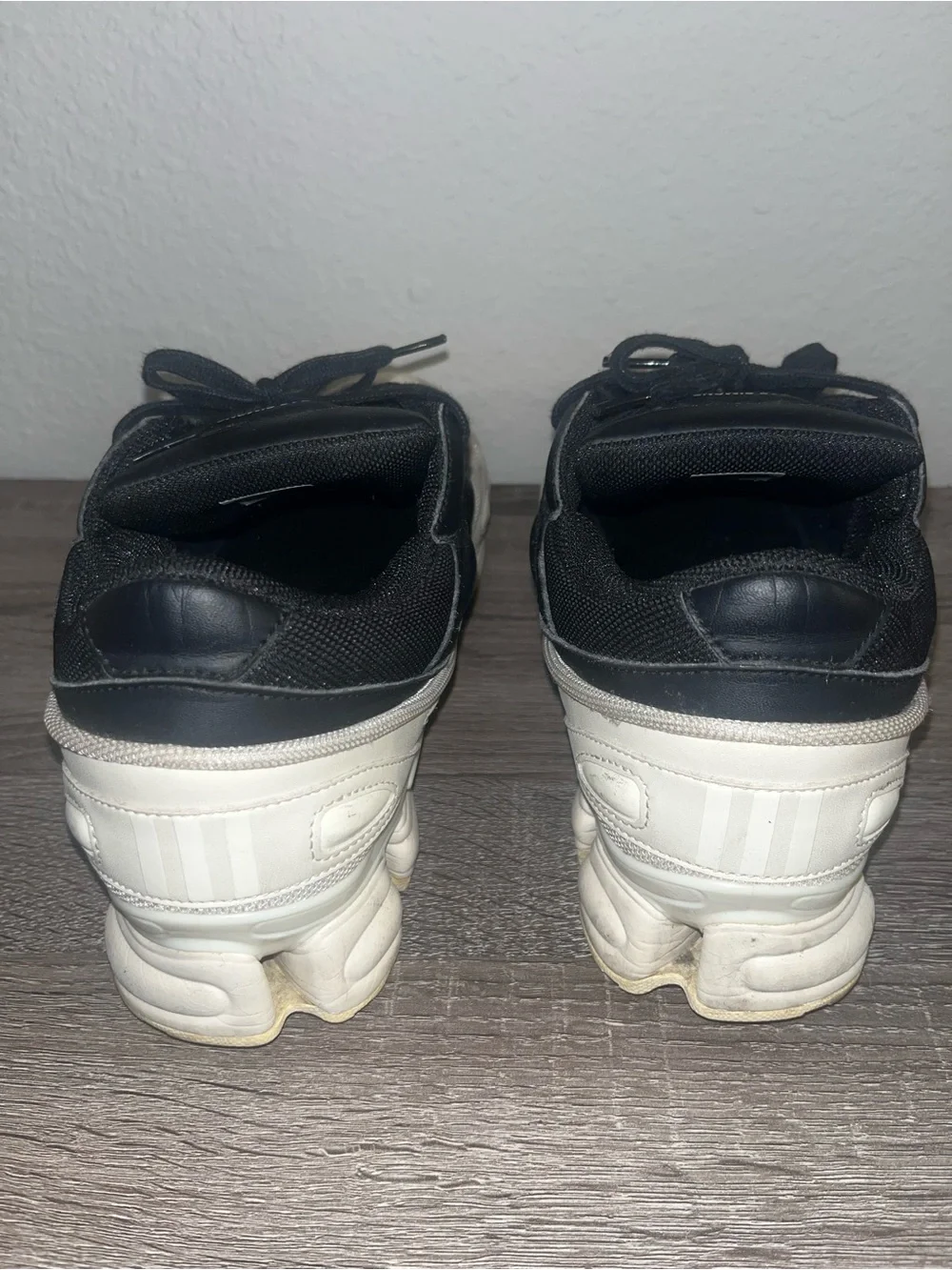 Black & white Raf Simons RS Ozweego